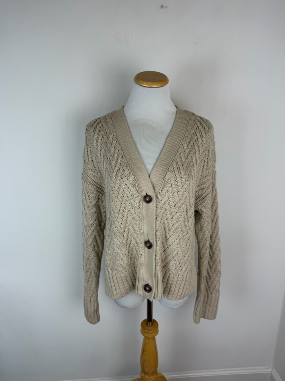 Abercrombie & Fitch Cable Knit Chunky Cardigan Sweater Tan Brown Size M